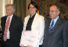 Abrir foto en nueva ventana: Entrega del VI Premio Germán Bernácer (Recibe el premio H&eacute;l&egrave;ne Rey, profesora de Econom&iacute;a y Asuntos Internacionales de la Universidad de Princeton, con la participaci&oacute;n de Miguel Fern&aacute;ndez Ord&oacute;&ntilde;ez, Gobernador del Banco de Espa&ntilde;a, Jean Claude Trichet, Presidente del BCE, Jos&eacute; Vi&ntilde;als, Subgobernador del Banco de Espa&ntilde;a, Guillermo de la Dehesa, Presidente del Observatorio del BCE, Vicente Sala, Presidente de la CAM, y Roberto L&oacute;pez Abad, Director General de la CAM)