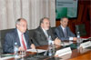 Abrir foto en nueva ventana: Presentaci&oacute;n del Plan de Educaci&oacute;n Financiera  desarrollado por la CNMV y el Banco de Espa&ntilde;a (Miguel Fern&aacute;ndez Ord&oacute;&ntilde;ez, Gobernador del Banco  de Espa&ntilde;a, Pedro Solbes, Vicepresidente Segundo y Ministro de Econom&iacute;a y  Hacienda, y Julio Segura, Presidente de la Comisi&oacute;n Nacional del Mercado de  Valores)