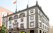 The main facade of the Las Palmas de Gran Canaria branch office. 